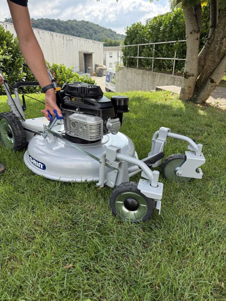 Tagliaerba GRIN PM65A KW sul prato